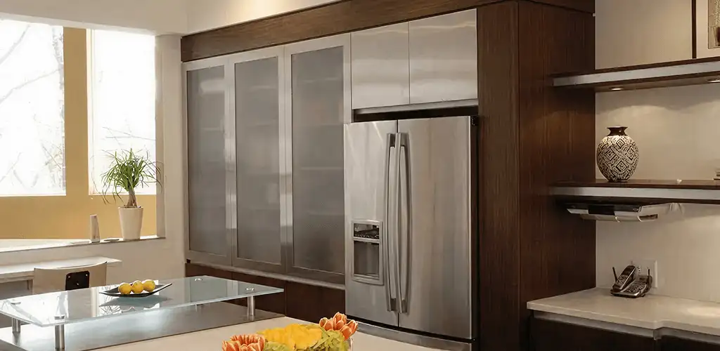Cabinet door replacement and modern kitchen cabinet upgrade in Dayton, OH